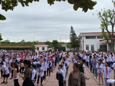 HOẠT ĐỘNG GIỮA GIỜ CỦA HS TRƯỜNG TIỂU HỌC ĐỒNG MAI II