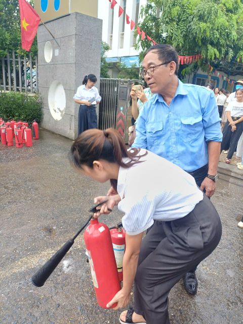 7e633ab6bc21347f6d30