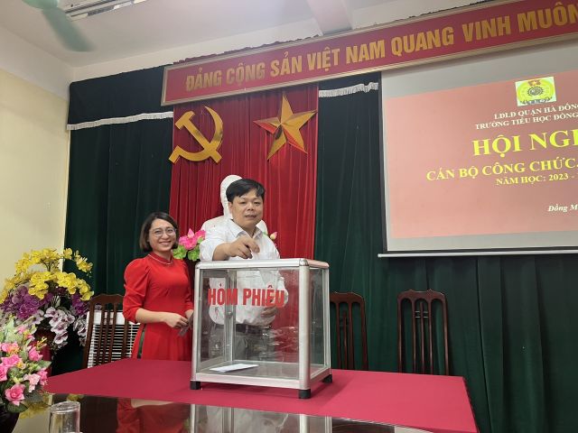 99e35c5af5ae21f078bf