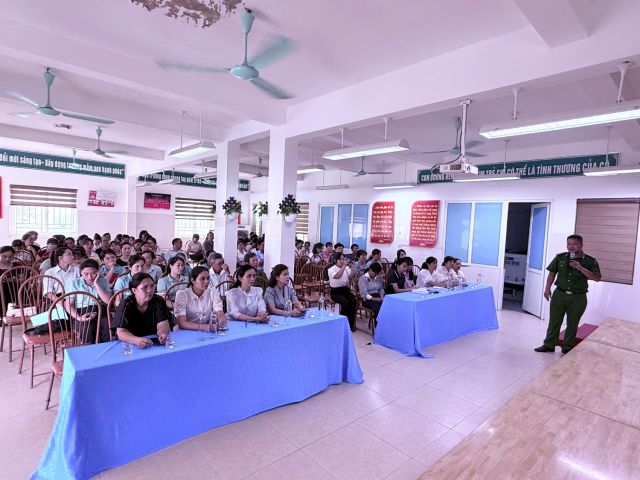 Fbac61a3da3652680b27