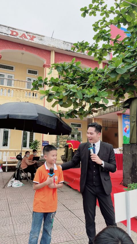 Z4272177799875 63808768ccb3ddec8031db30feb4eaa9