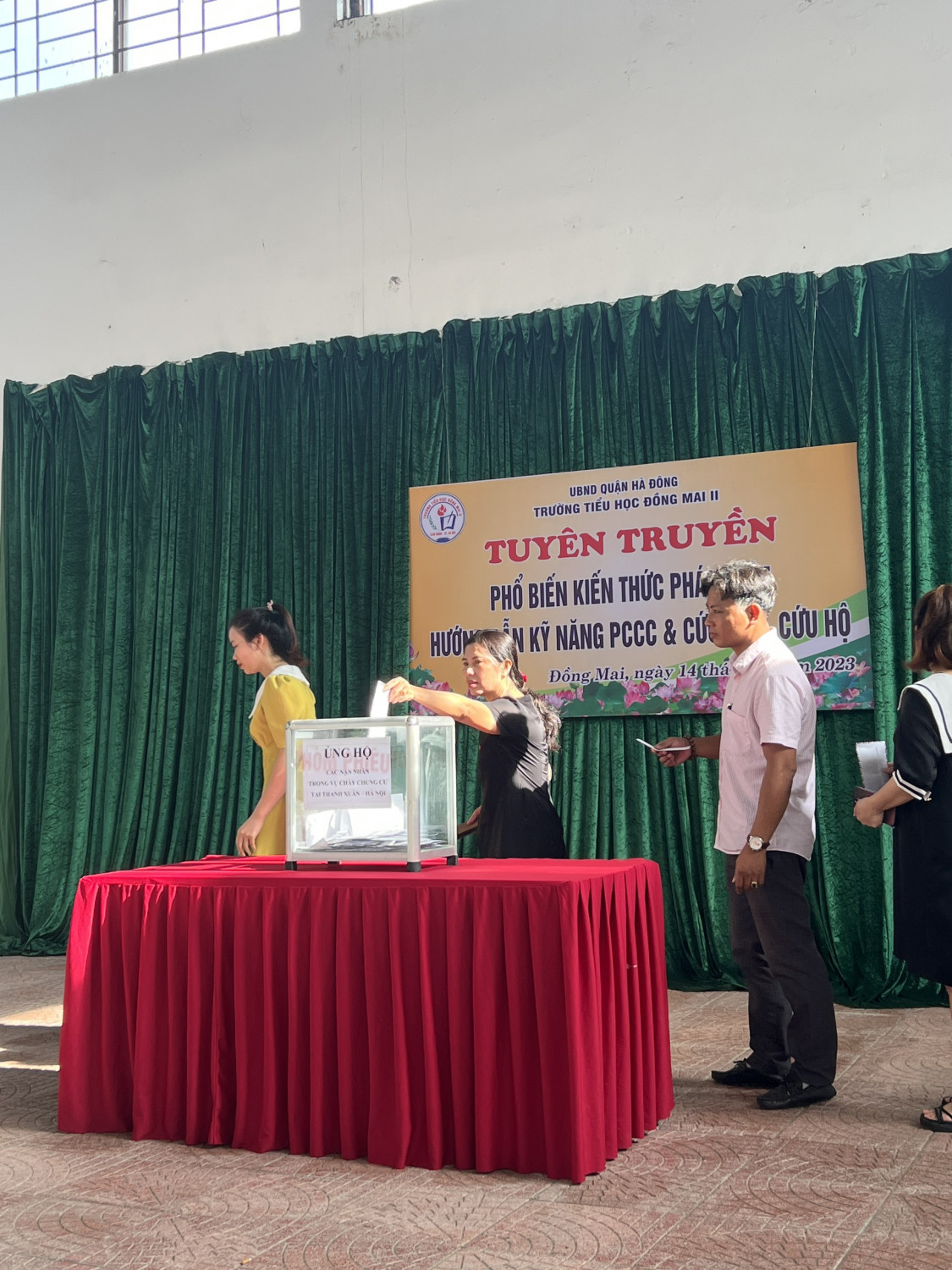 z4706002834049 411510c3d4aad584317343ed5c59b7a6